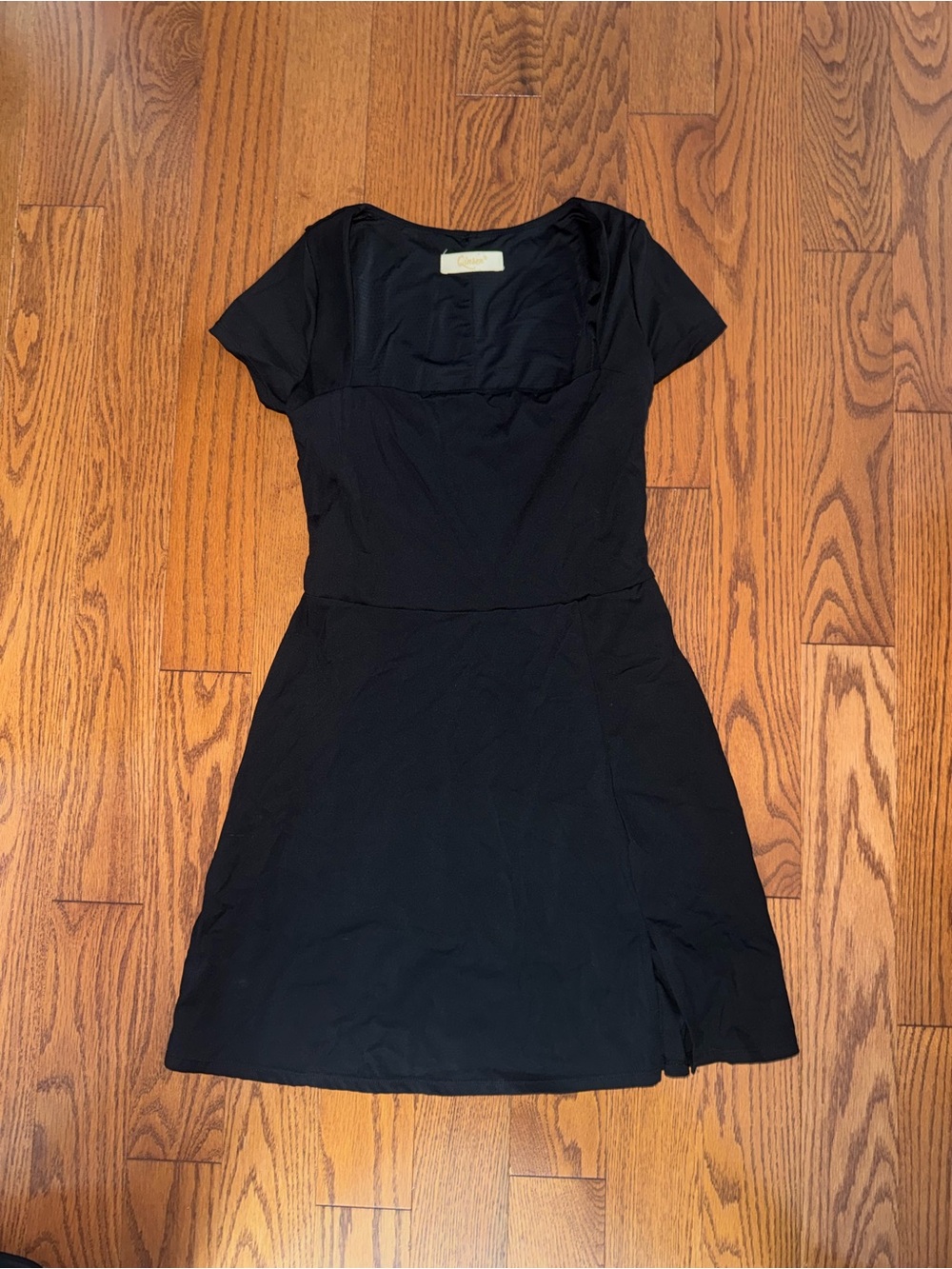 Black Short Sleeve Active Women's Dress